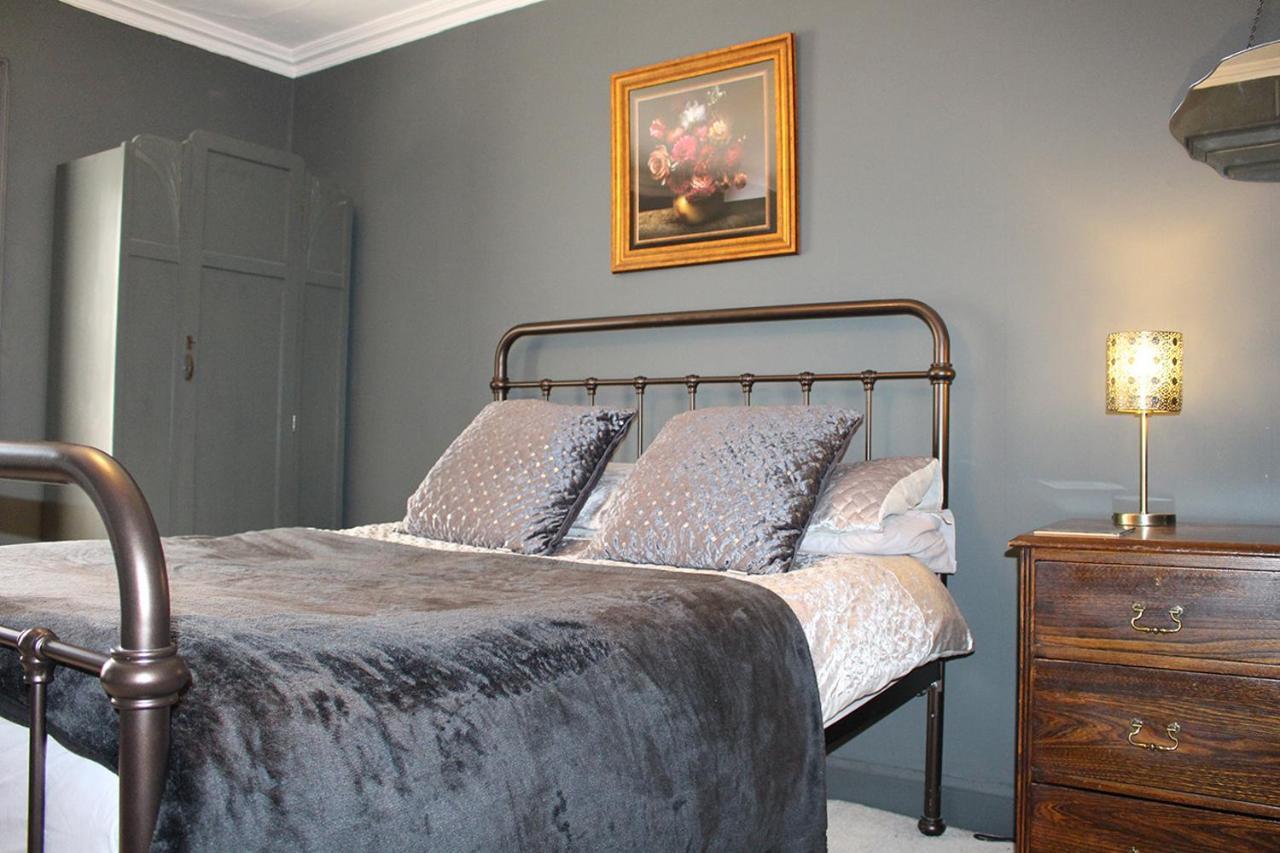 Clan Ross - 3 Bed, Spacious Georgian Home Stirling Dış mekan fotoğraf